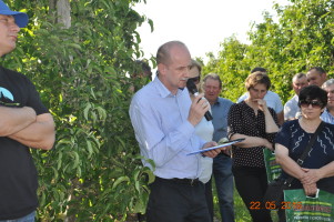 Krzysztof Zachaj omówił program nawożenia wprowadzony na plantacji